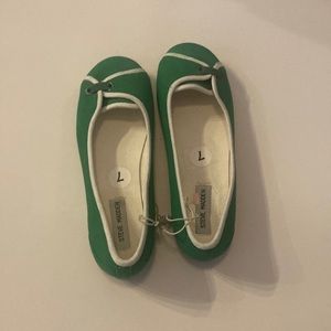 Green Steve Madden shoes size 7 New